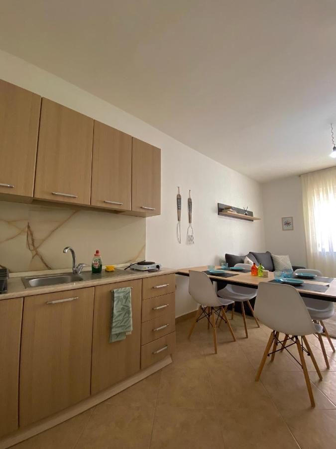 Seaside Apartment Durrës Esterno foto